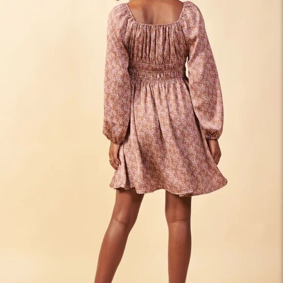 Skies Are Blue Floral Mini Dress Desert Taupe M NWT - Picture 2 of 7